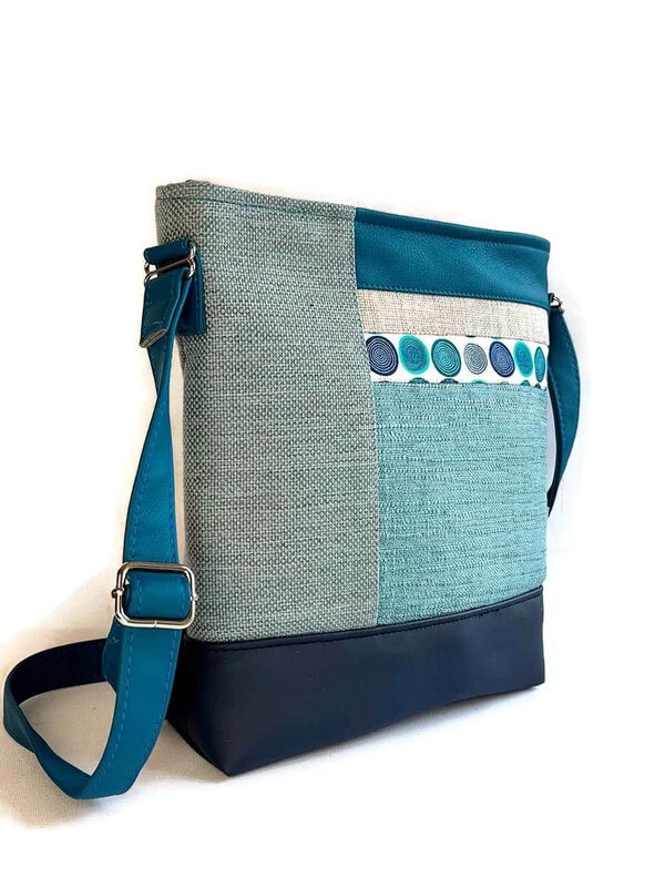 Oldaltáska S 08 női táska